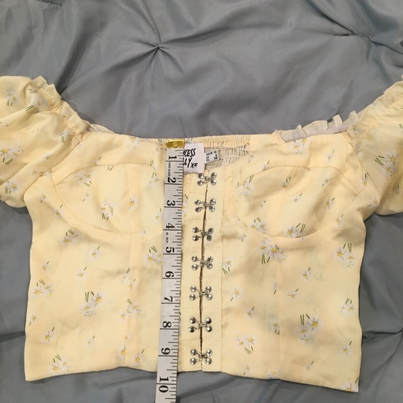 Princess Polly ALLYSON TOP YELLOW - Picture 15 of 15